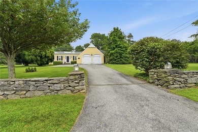 Tucked away at the corner of Ferry Road and Griswold Avenue - photo 45