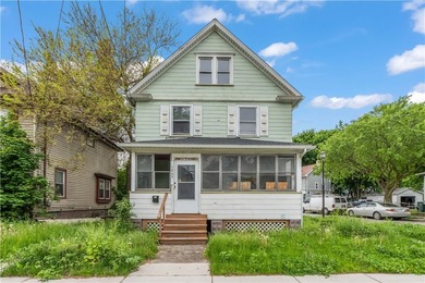 Amazing investment opportunity awaits. This 2 unit upper/lower - photo 1