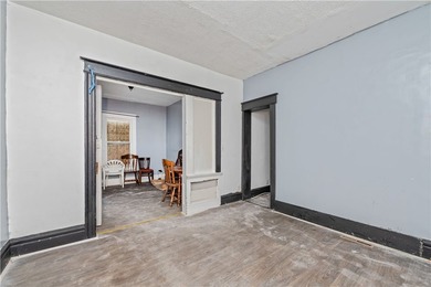 Amazing investment opportunity awaits. This 2 unit upper/lower - photo 7