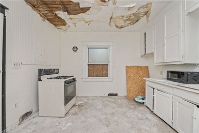 Amazing investment opportunity awaits. This 2 unit upper/lower - photo 9