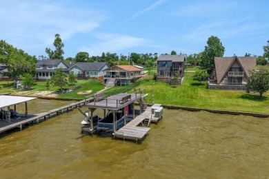 Contemporary Waterfront Home - photo 28