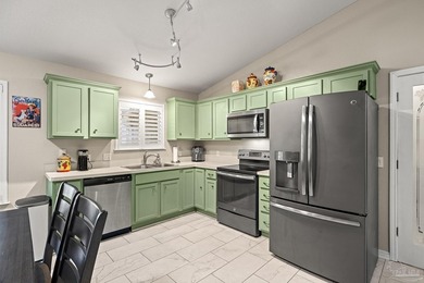 Tired of cookie cutter homes squeezed onto tiny lots? This one - photo 6