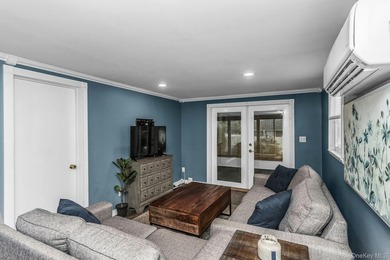 LEGAL ACCESSORY APARTMENT in this 2200 Sq Ft Hi-Ranch! Featuring - photo 16