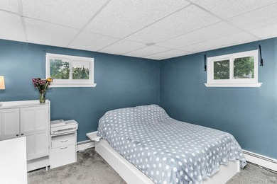 LEGAL ACCESSORY APARTMENT in this 2200 Sq Ft Hi-Ranch! Featuring - photo 24