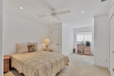 Immerse yourself in the tranquility of 5331 Siesta Cove Drive, a - photo 27
