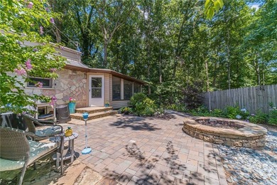 Just in time for Summer. Enjoy the Lake Lanier lifestyle without - photo 35