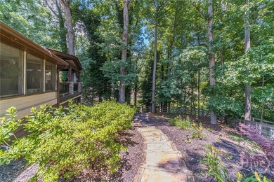 Just in time for Summer. Enjoy the Lake Lanier lifestyle without - photo 37