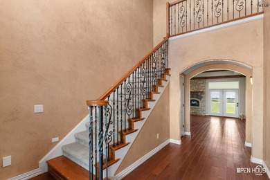 Spacious 4-bedroom, 3.5-bath luxury single-owner home situated - photo 3