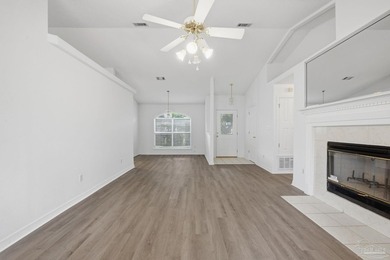 Located in a desirable Navarre neighborhood just down the street - photo 8