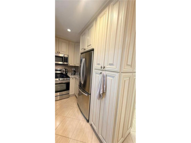 Marine Park/Flatland Location. Beautiful 2 bedroom co-op in
