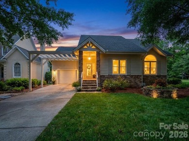Savor summertime on Badin Lake in your fully renovated cottage - photo 1
