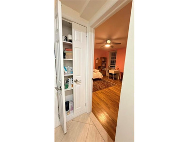 Marine Park/Flatland Location. Beautiful 2 bedroom co-op in