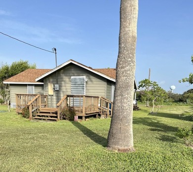 Partially remodeled two bedroom home near Aransas Bay. On three - photo 12