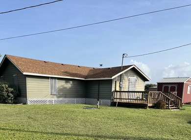 Partially remodeled two bedroom home near Aransas Bay. On three - photo 13