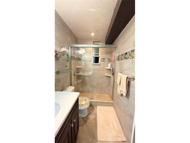 Marine Park/Flatland Location. Beautiful 2 bedroom co-op in