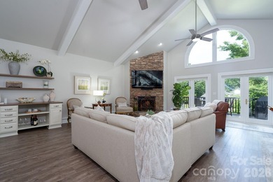 Savor summertime on Badin Lake in your fully renovated cottage - photo 7