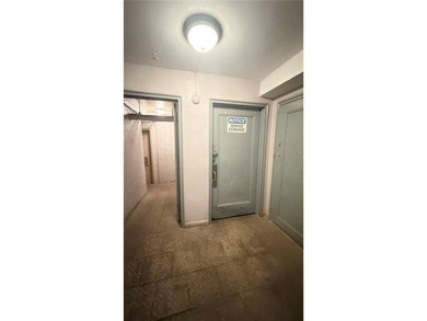 Marine Park/Flatland Location. Beautiful 2 bedroom co-op in