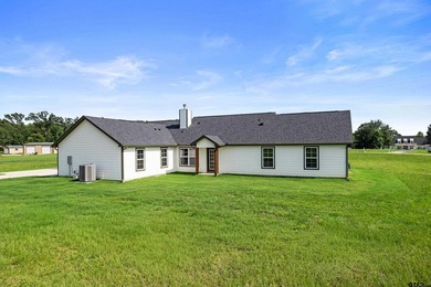 New Construction in Sandlin Ranch! Nestled in a quiet cul-de-sac - photo 32