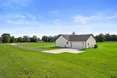 New Construction in Sandlin Ranch! Nestled in a quiet cul-de-sac - photo 33