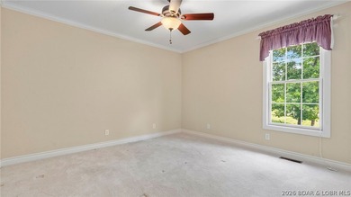 Perfectly situated on the 9th hole of Oak Creek Golf Course in a - photo 35
