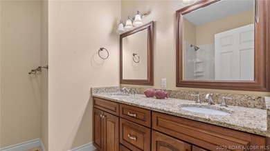 Perfectly situated on the 9th hole of Oak Creek Golf Course in a - photo 40