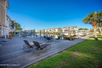 Wake up to stunning bayou views in one of the largest and - photo 48