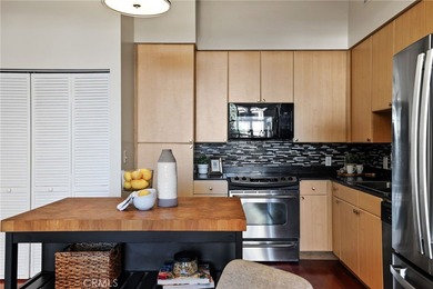 Open House Sat and Sun 1-4pm Welcome to Aqua, one of Downtown