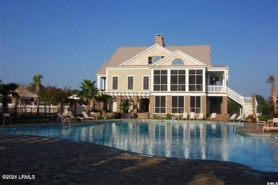 Wonderful interior lot located in the prestigious waterfront - photo 4