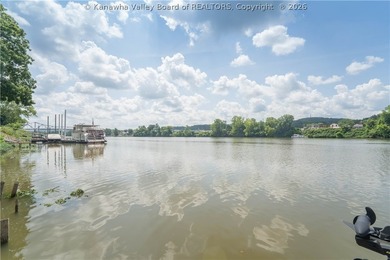 **GREAT DEAL! PRICED BELOW RECENT APPRAISAL** Welcome to this - photo 6