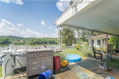 **GREAT DEAL! PRICED BELOW RECENT APPRAISAL** Welcome to this - photo 9