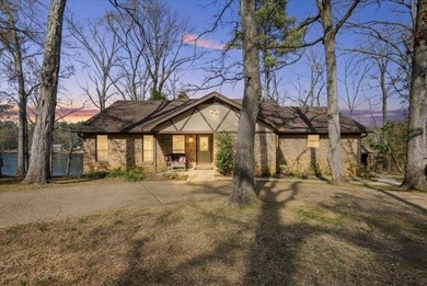 Hamrick Lake Home For Sale in Winona Texas