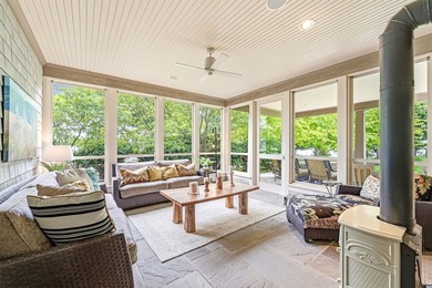 Luxurious home on 3 acres where you will enjoy private sets - photo 12