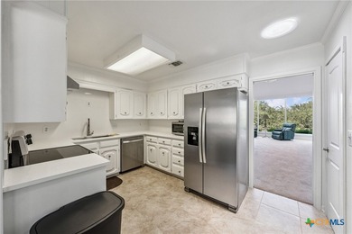Experience luxury living in this spacious penthouse with - photo 13
