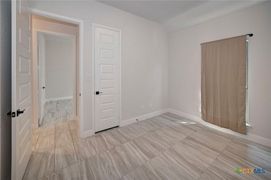Discover the perfect blend of space, comfort, and style in this - photo 22