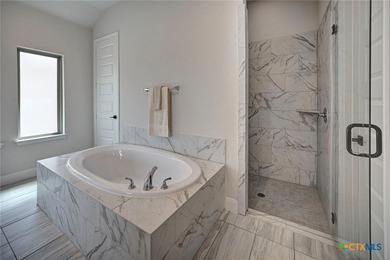 Discover the perfect blend of space, comfort, and style in this - photo 29