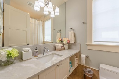Luxurious home on 3 acres where you will enjoy private sets - photo 30
