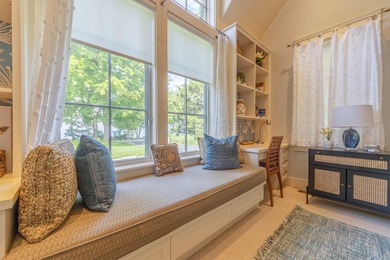 Luxurious home on 3 acres where you will enjoy private sets - photo 31