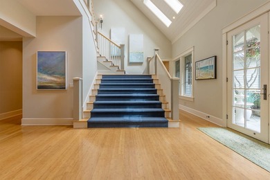 Luxurious home on 3 acres where you will enjoy private sets - photo 35