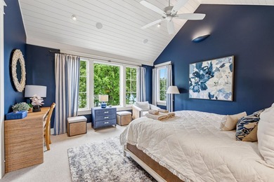 Luxurious home on 3 acres where you will enjoy private sets - photo 36