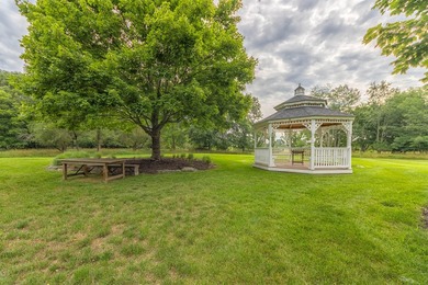 Luxurious home on 3 acres where you will enjoy private sets - photo 42