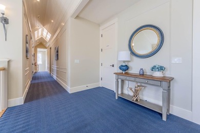 Luxurious home on 3 acres where you will enjoy private sets - photo 43