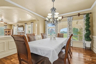 Golf Course Living- Entertainer's paradise that can easily - photo 6