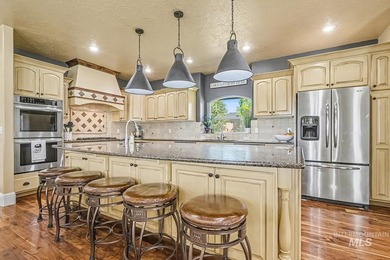 Golf Course Living- Entertainer's paradise that can easily - photo 7