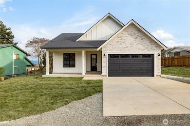 Strait Juan de Fuca  Home For Sale in Anacortes Washington