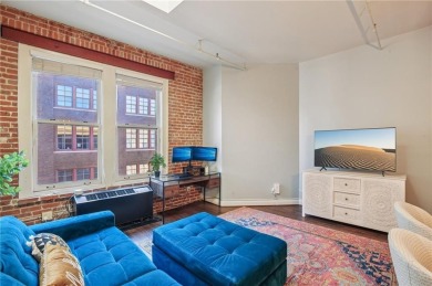 Live in the heart of Kansas City's Garment District at the