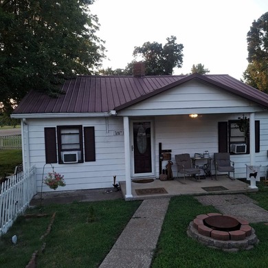Want a low cost utility home on the edge of town? This is it! - photo 3