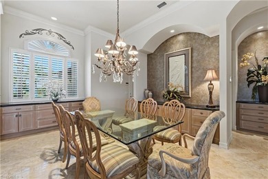 This expansive single-story manor, boasting 3 bedrooms plus den - photo 14