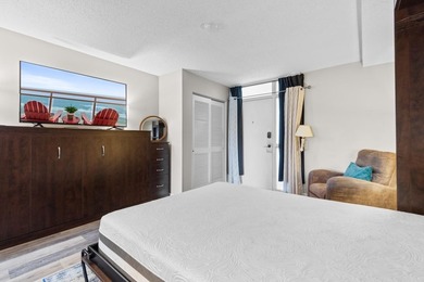 Discover the perfect blend of comfort and coastal charm in this - photo 16