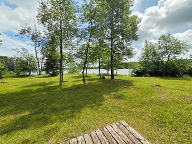 (202/AS) Peace and tranquility encapsulate this Northwoods - photo 18