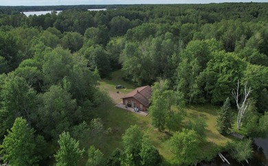 (202/AS) Peace and tranquility encapsulate this Northwoods - photo 19
